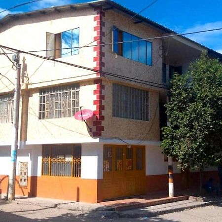 Merkezi Saray Villavieja Esterno foto