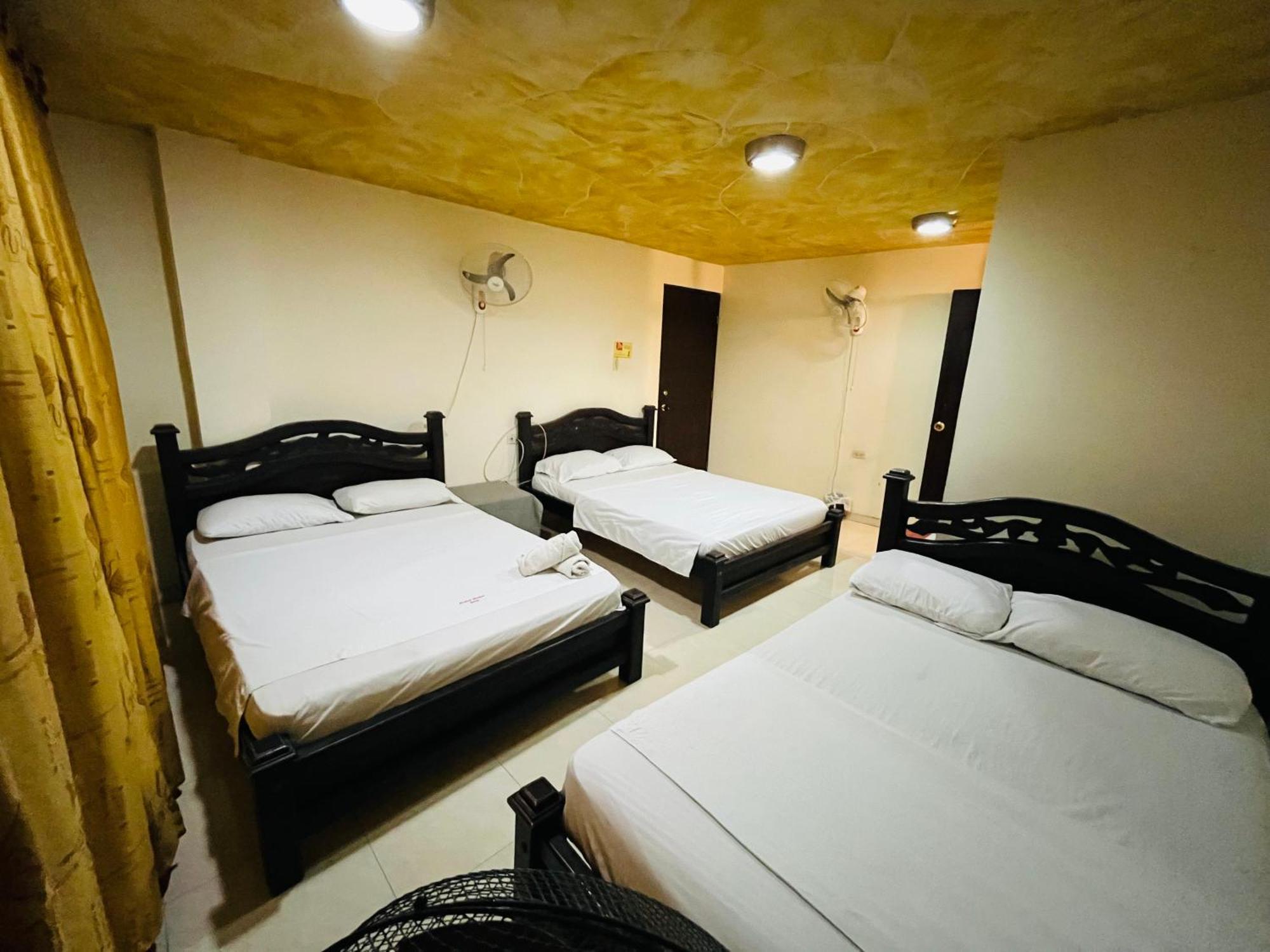 Merkezi Saray Villavieja Esterno foto