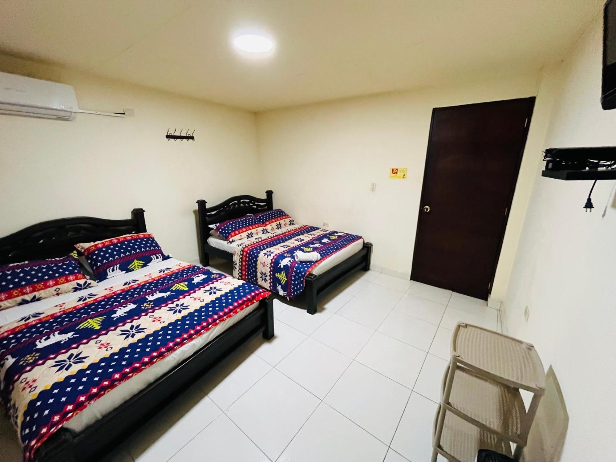 Merkezi Saray Villavieja Esterno foto